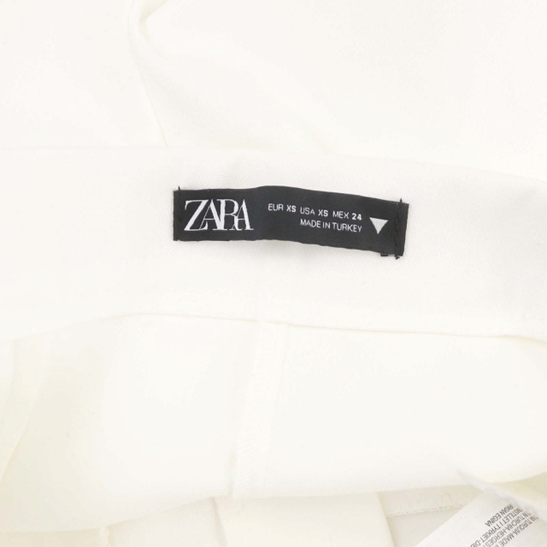 ZARA(ザラ)のザラ ZARA ハイウエスト フレアパンツ ストレッチ XS 白 ホワイト レディースのパンツ(その他)の商品写真
