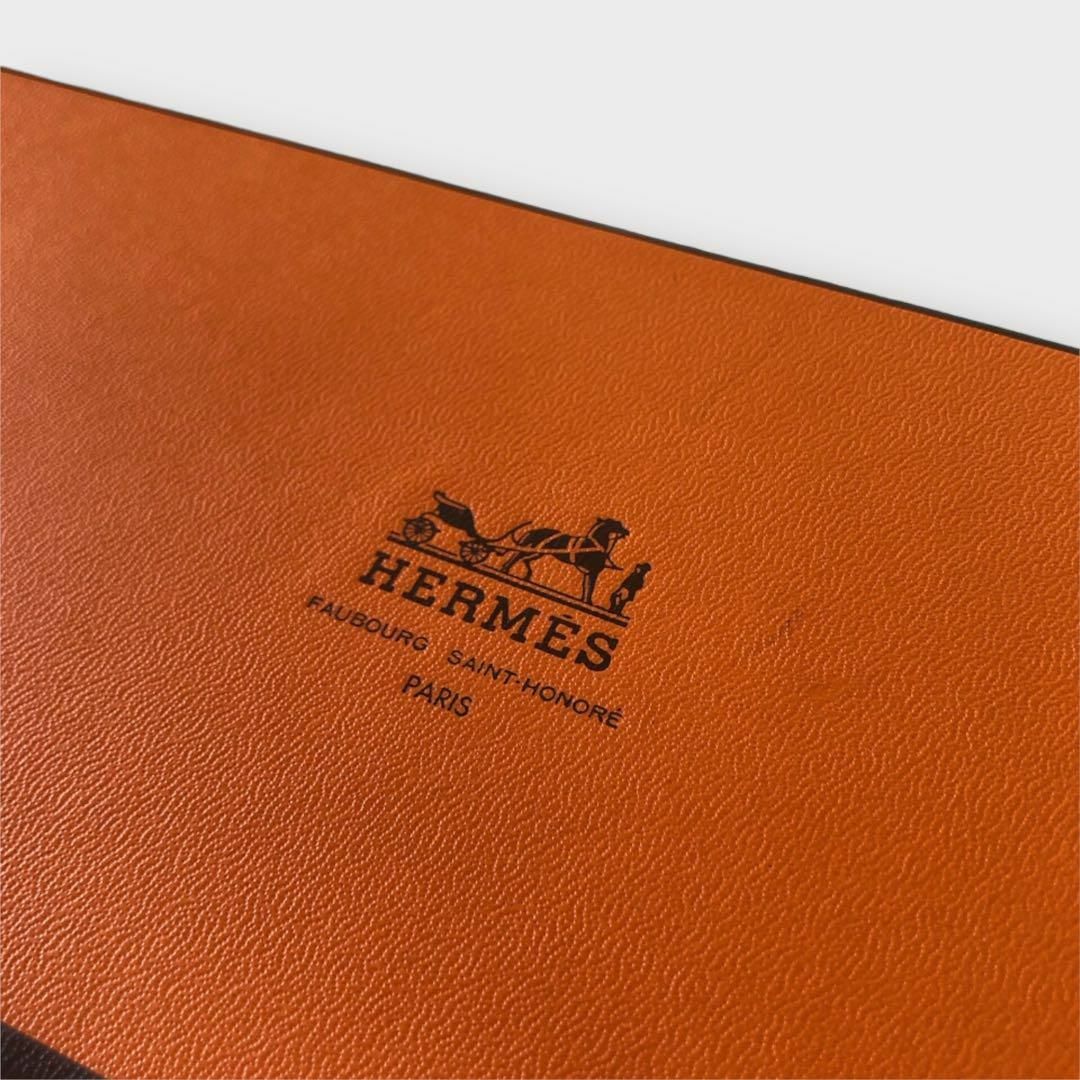 Hermes(エルメス)のHermes - エルメス　ボックス　箱　長方形 スカーフ インテリア/住まい/日用品のオフィス用品(ラッピング/包装)の商品写真