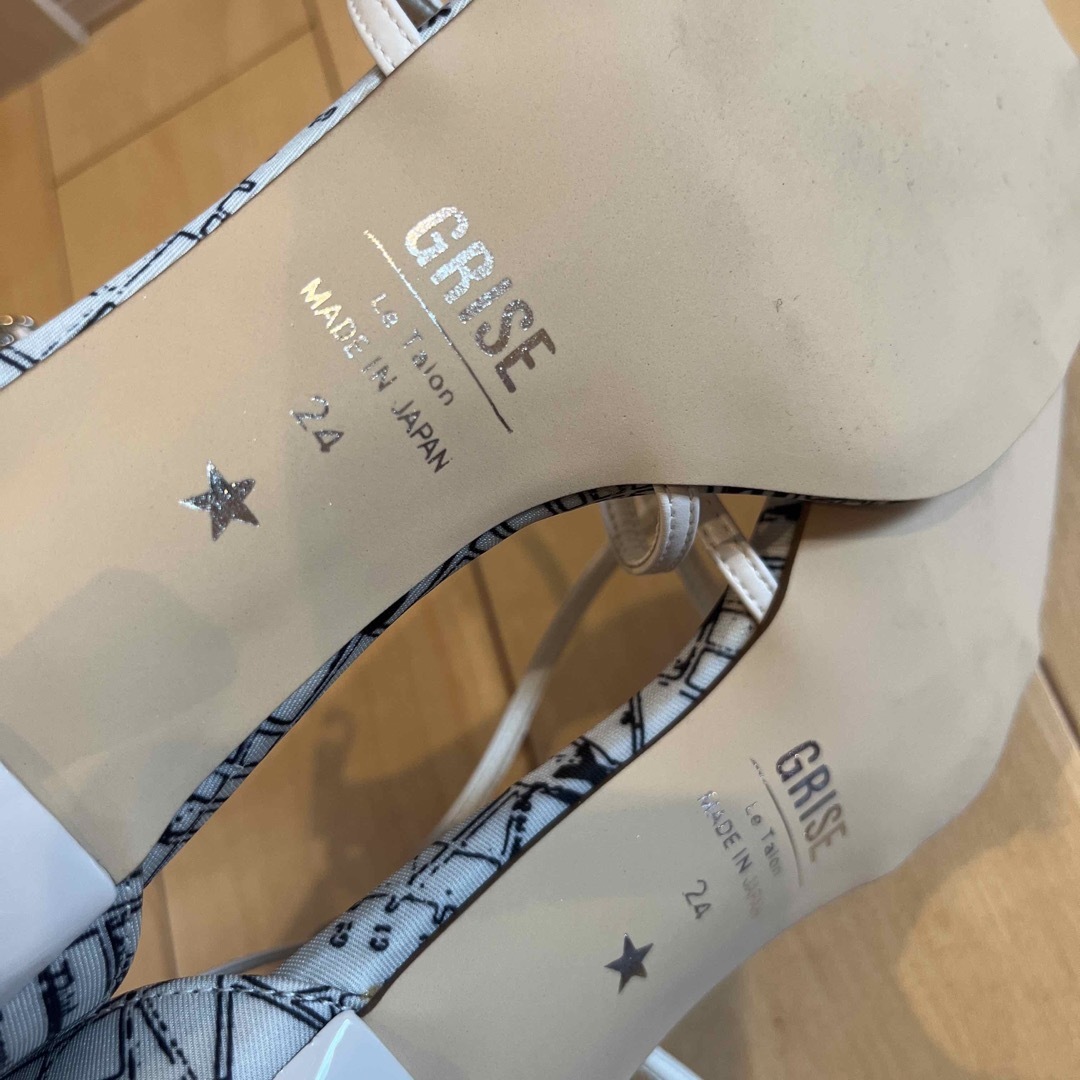 GRISE ストラップサンダル　24cm レディースの靴/シューズ(サンダル)の商品写真
