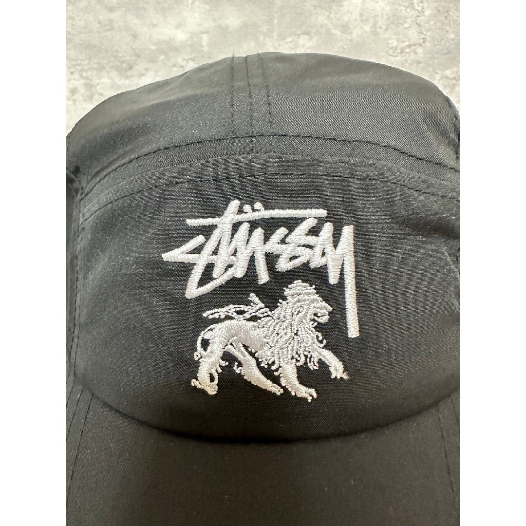 STUSSY(ステューシー)のステューシー グラフィックロゴ Football Runner キャップ メンズの帽子(キャップ)の商品写真