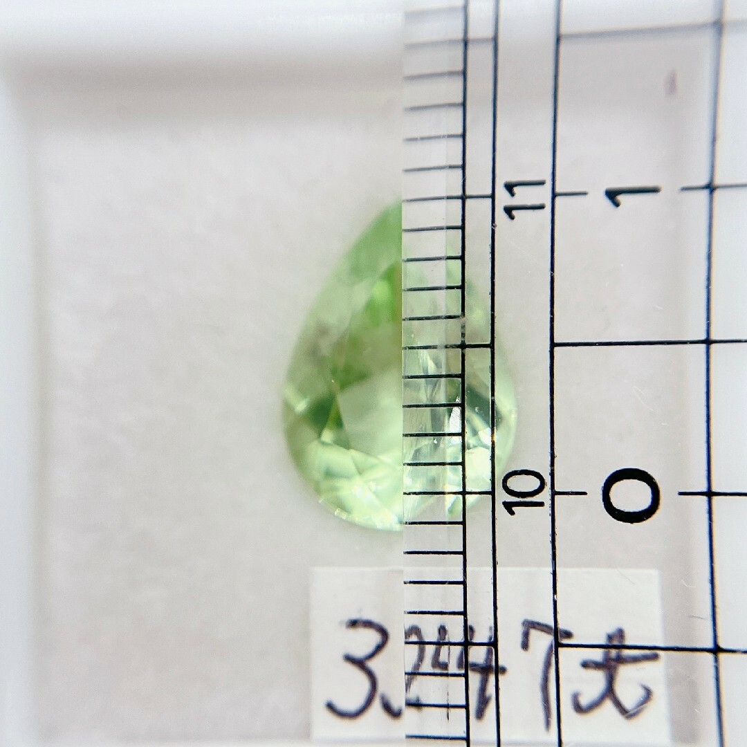 天然パライバトルマリン 希少石 大粒 3.2ct ネオングリーン レディースのアクセサリー(その他)の商品写真