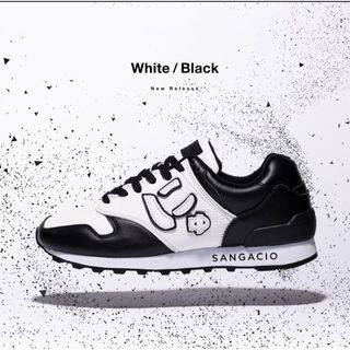 にゅ～ず『WHITE/BLACK』にゅ〜ずスニーカー SANGACIO 23.5(スニーカー)