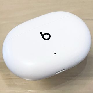 Beats by Dr Dre - ★良品★Beats Studio Buds ホワイト 充電ケースのみ／W183