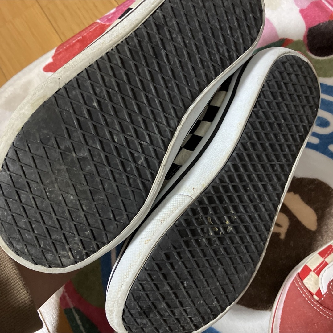 VANS(ヴァンズ)のOFF THE WALL VANS オールドスクール　キッズ キッズ/ベビー/マタニティのキッズ靴/シューズ(15cm~)(スニーカー)の商品写真