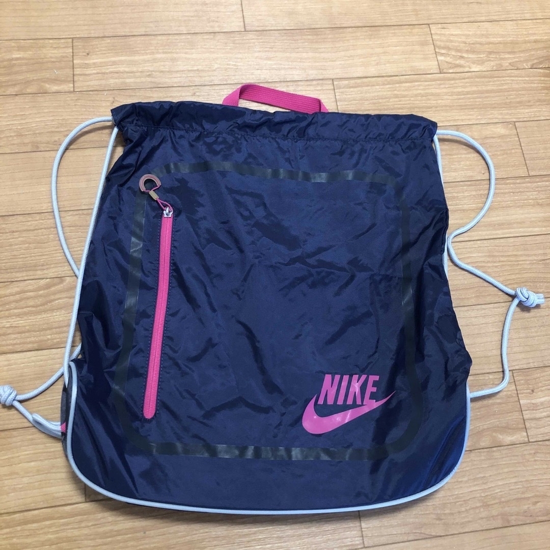 NIKE(ナイキ)のNIKE 巾着　リュック レディースのバッグ(リュック/バックパック)の商品写真