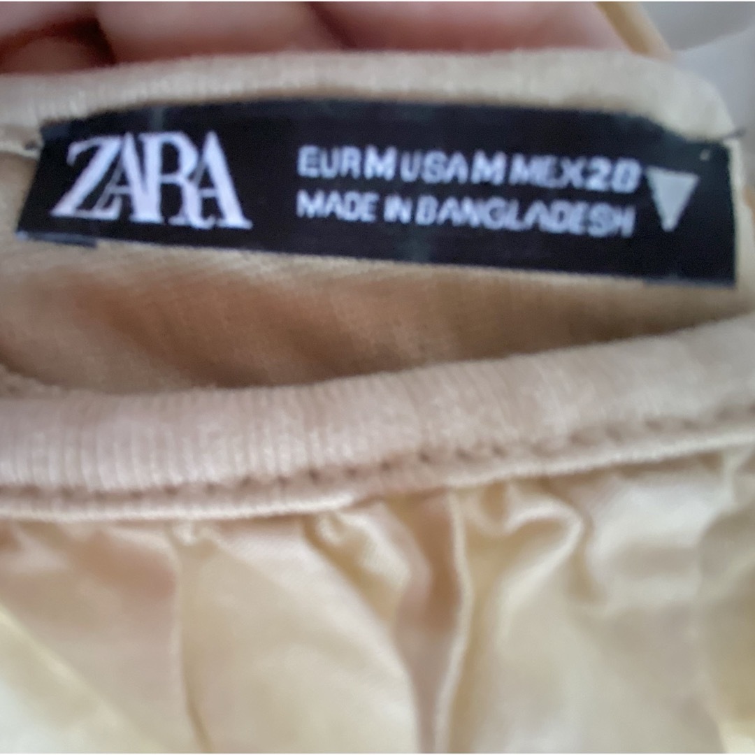 ZARA(ザラ)の 半袖 トップス フリル Vネック  ブラウス ZARA メンズのトップス(Tシャツ/カットソー(半袖/袖なし))の商品写真