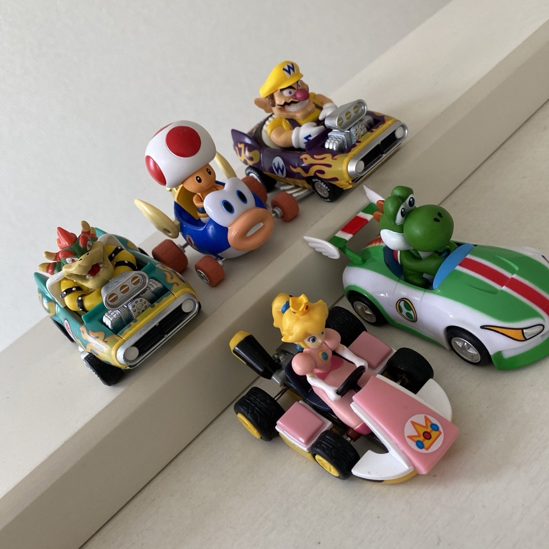 任天堂(ニンテンドウ)のスーパーマリオ　マリオカートプルバックカー5点セット　新品 エンタメ/ホビーのおもちゃ/ぬいぐるみ(キャラクターグッズ)の商品写真