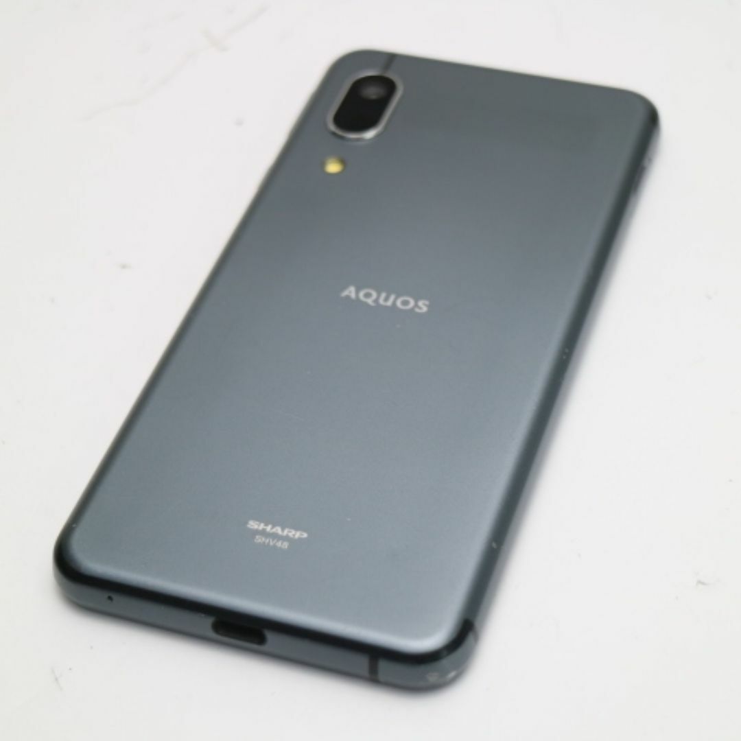 AQUOS(アクオス)の良品中古 SHV48 AQUOS sense3 basic ブラック  M333 スマホ/家電/カメラのスマートフォン/携帯電話(スマートフォン本体)の商品写真