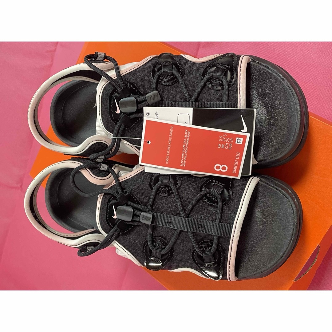 NIKE(ナイキ)の新品⭐︎NIKE エアマックスココ ブラック×ピンク レディースの靴/シューズ(サンダル)の商品写真