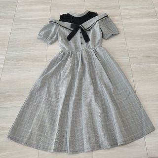 アクシーズファムポエティック(axes femme POETIQUE)のaxes femme　ワンピース(ひざ丈ワンピース)