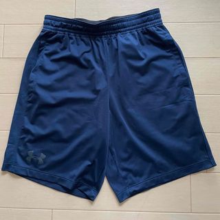 UNDER ARMOUR - UNDER ARMOUR ハーフパンツ メンズS