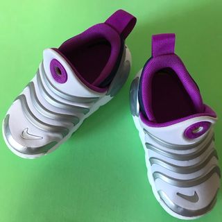 ナイキ(NIKE)のNike…子供シューズ…(13センチ)…未使用(スニーカー)