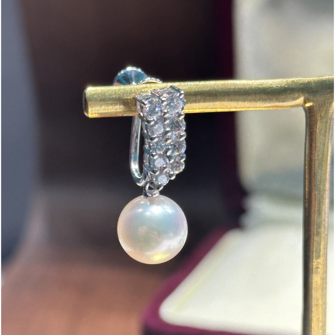 MIKIMOTO(ミキモト)のMIKIMOTOミキモト K18 パール8.3㎜ダイヤモンドイヤリング レディースのアクセサリー(イヤリング)の商品写真