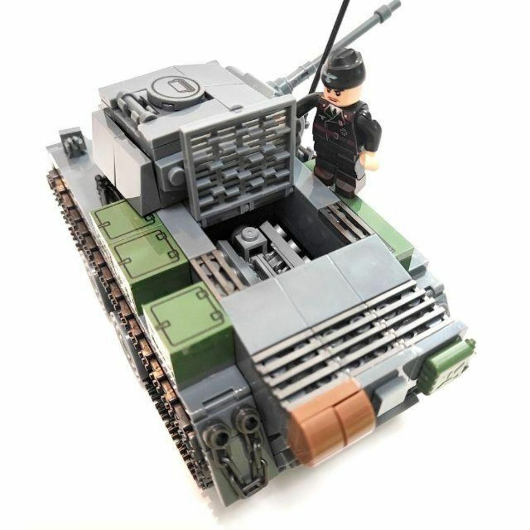 ESシリーズ ドイツ Ⅱ号戦車L型ルクス ブロック戦車 ミリタリー エンタメ/ホビーのおもちゃ/ぬいぐるみ(模型/プラモデル)の商品写真
