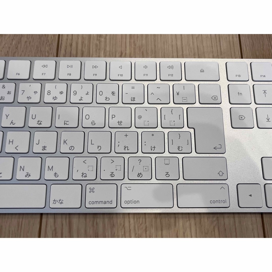 Apple(アップル)のApple Magic Keyboard with Numeric Keypad スマホ/家電/カメラのPC/タブレット(PC周辺機器)の商品写真