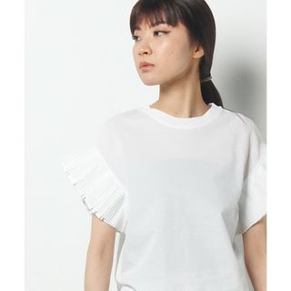 アビィ(avie)のAVIE×LUCAコラボ　プリーツスリーブTシャツ　二の腕カバー(Tシャツ(半袖/袖なし))