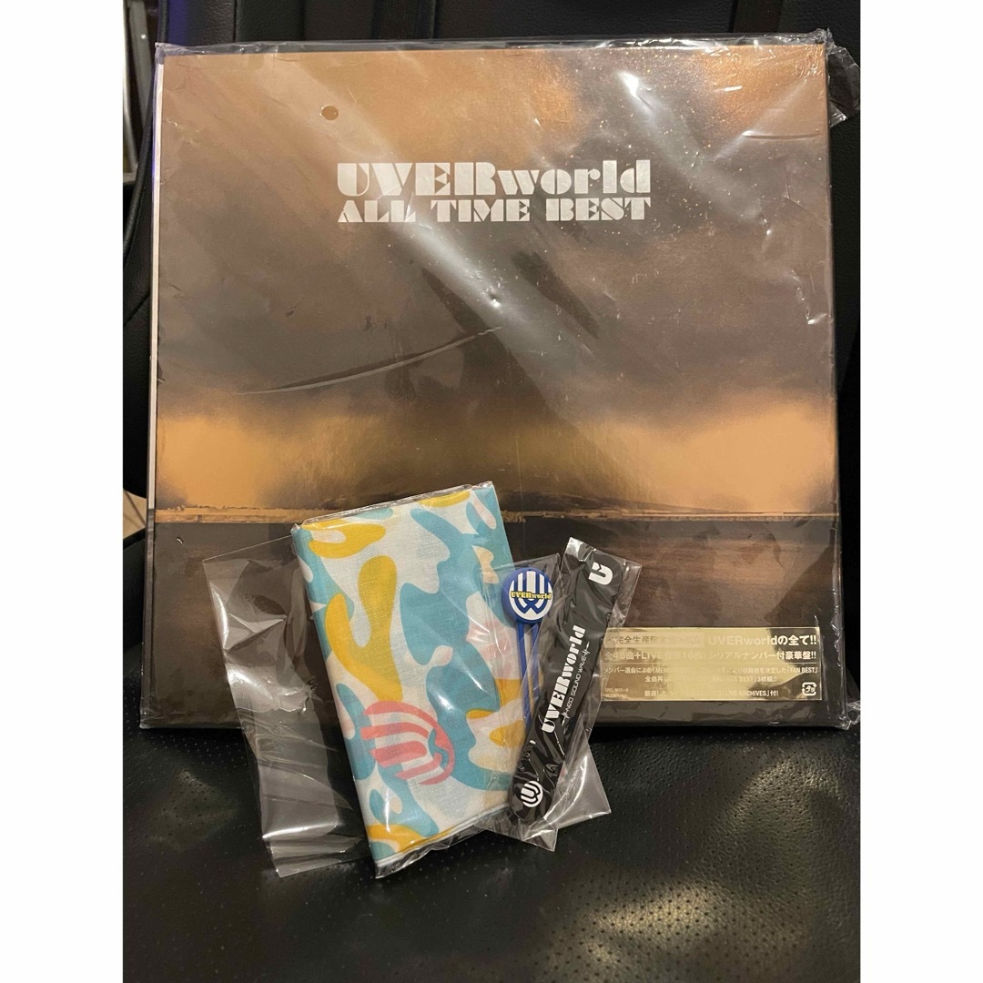 UVERworld(ウーバーワールド)の【希少】UVERworld ALL TIME BEST 完全生産限定盤 エンタメ/ホビーのCD(ポップス/ロック(邦楽))の商品写真