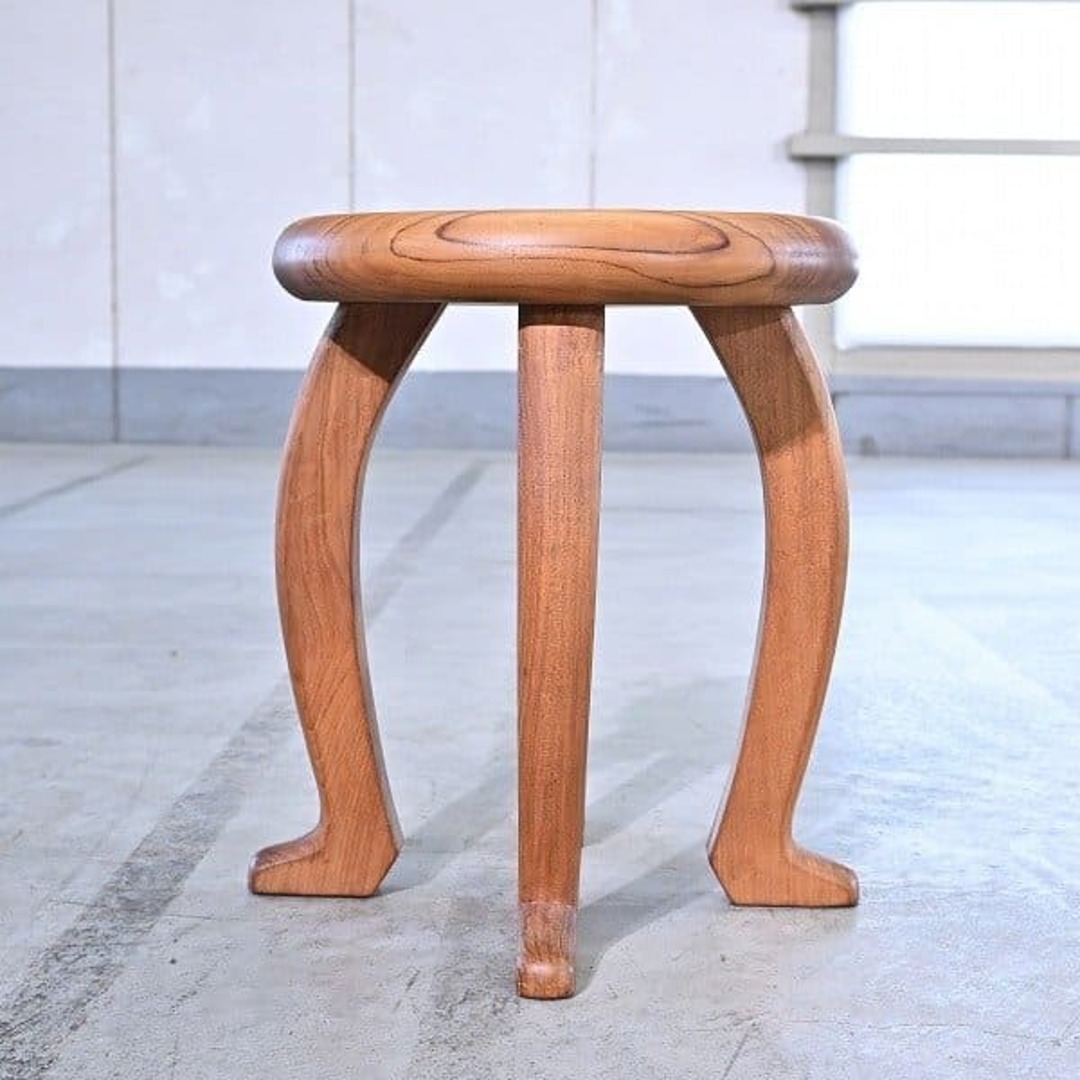 丸太テーブル・イス2個セット☆天然木☆展示品 きざみ 丸太テーブル・イス2個セット☆天然木☆展示品 きざみ
