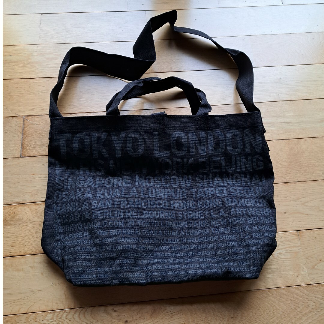 ユニクロ　UNIQLO トートバッグ　ショルダーバッグ　ノベルティ レディースのバッグ(ショルダーバッグ)の商品写真