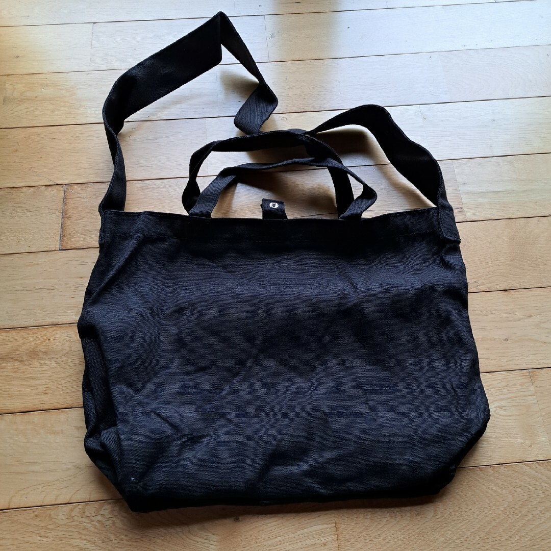 ユニクロ　UNIQLO トートバッグ　ショルダーバッグ　ノベルティ レディースのバッグ(ショルダーバッグ)の商品写真