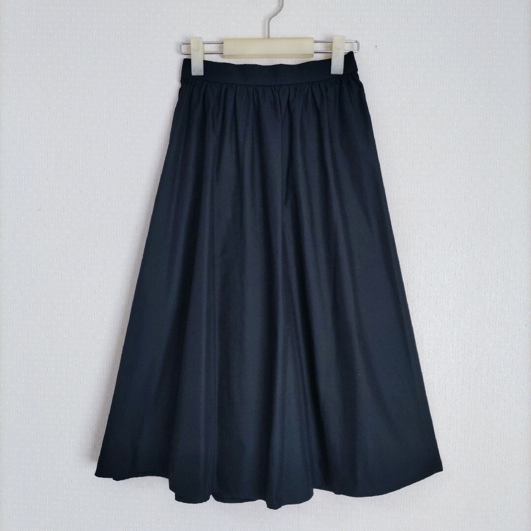 GU(ジーユー)のGU☆ジーユー フレア スカート /ネイビー・S レディースのスカート(ひざ丈スカート)の商品写真