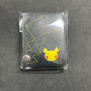 ポケモン(ポケモン)の(新品・未開封) 海外版 公式 ポケモン 25周年　デッキシールド　スリーブ(カードサプライ/アクセサリ)