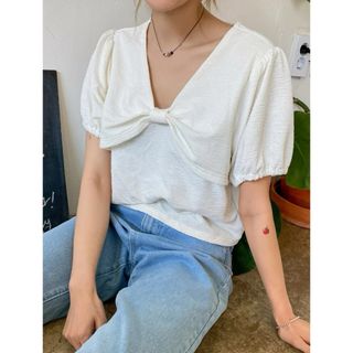 【完売品】DAZY パフスリーブ ビッグリボンTシャツ ブラウス ホワイト 白(シャツ/ブラウス(半袖/袖なし))