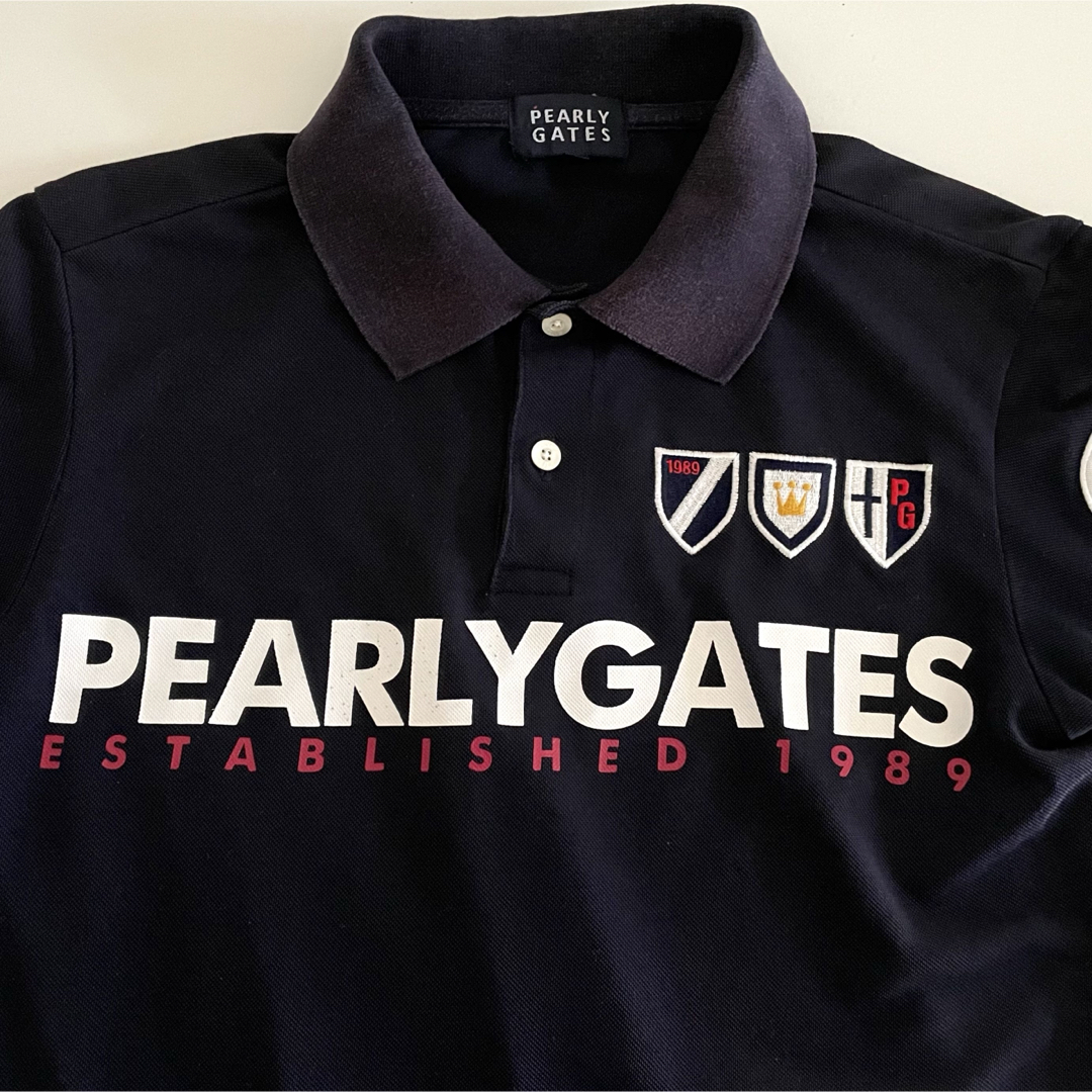 PEARLY GATES(パーリーゲイツ)のPEARLY GATESパーリーゲイツ 半袖ポロシャツ 紺色 ダークネイビー  スポーツ/アウトドアのゴルフ(ウエア)の商品写真