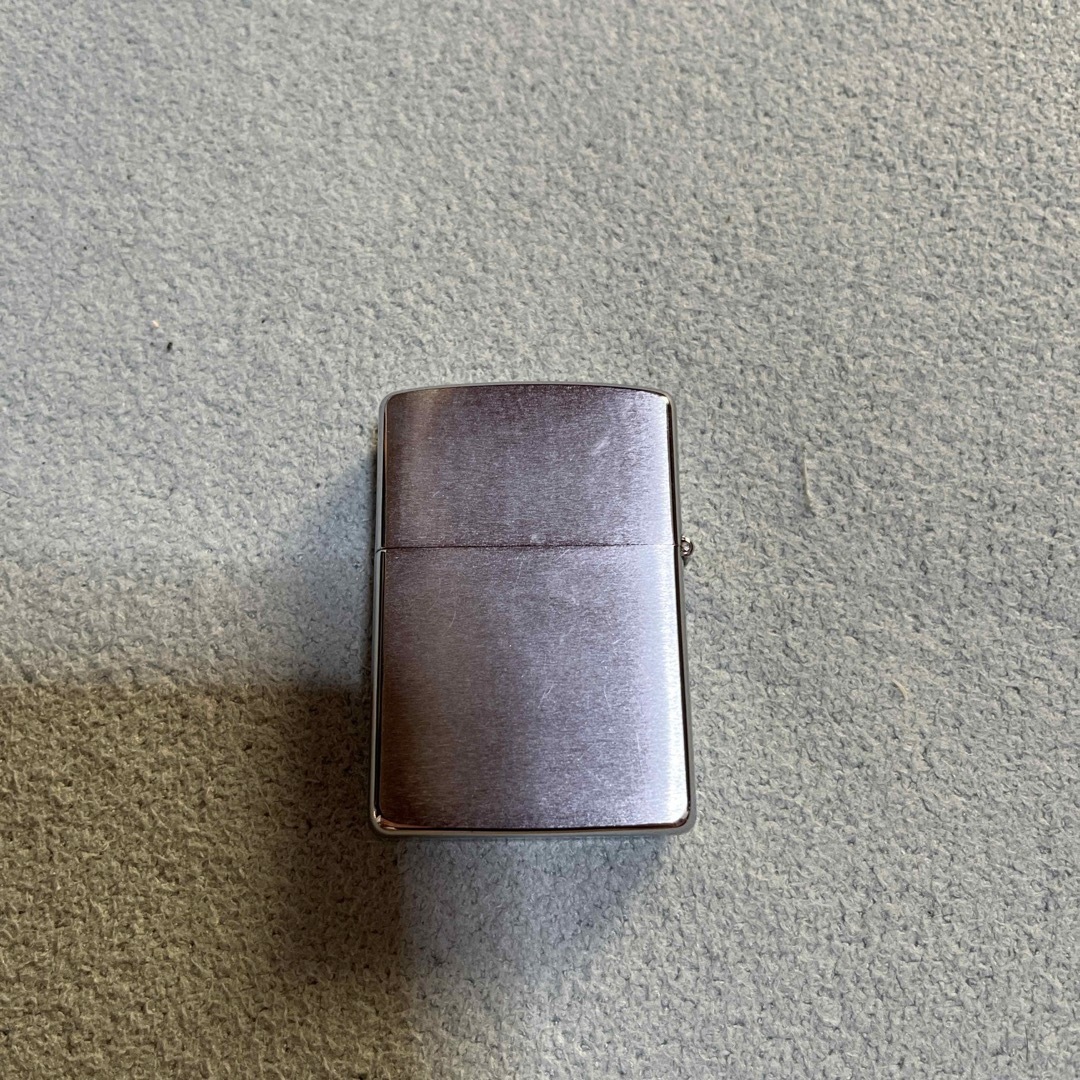 ZIPPO(ジッポー)のzippoライター シルバー メンズのファッション小物(タバコグッズ)の商品写真