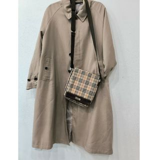 BURBERRY - バーバリー　ショルダーバッグ