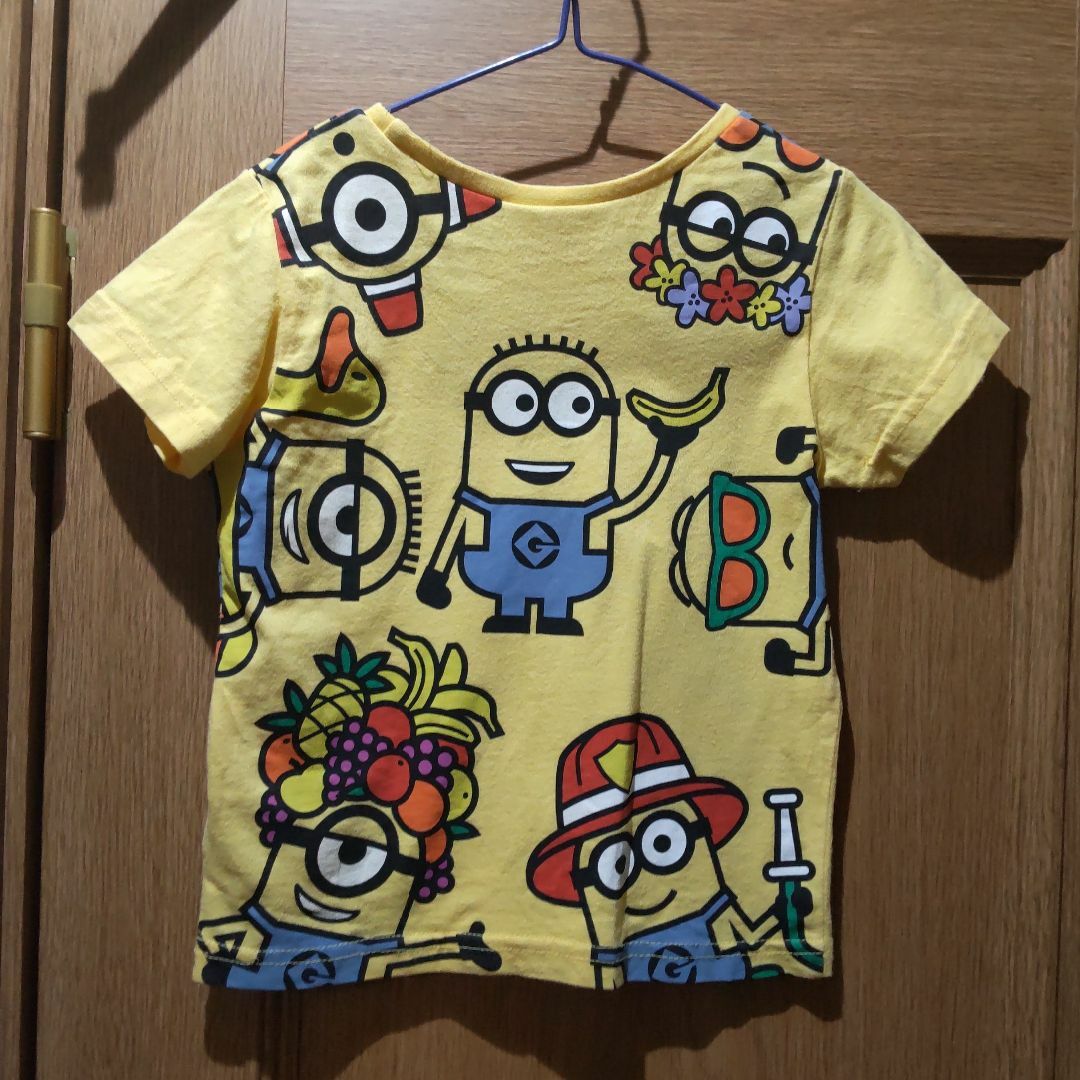 ミニオン(ミニオン)のミニオンのＴシャツ　サイズ110　(479) キッズ/ベビー/マタニティのキッズ服男の子用(90cm~)(Tシャツ/カットソー)の商品写真