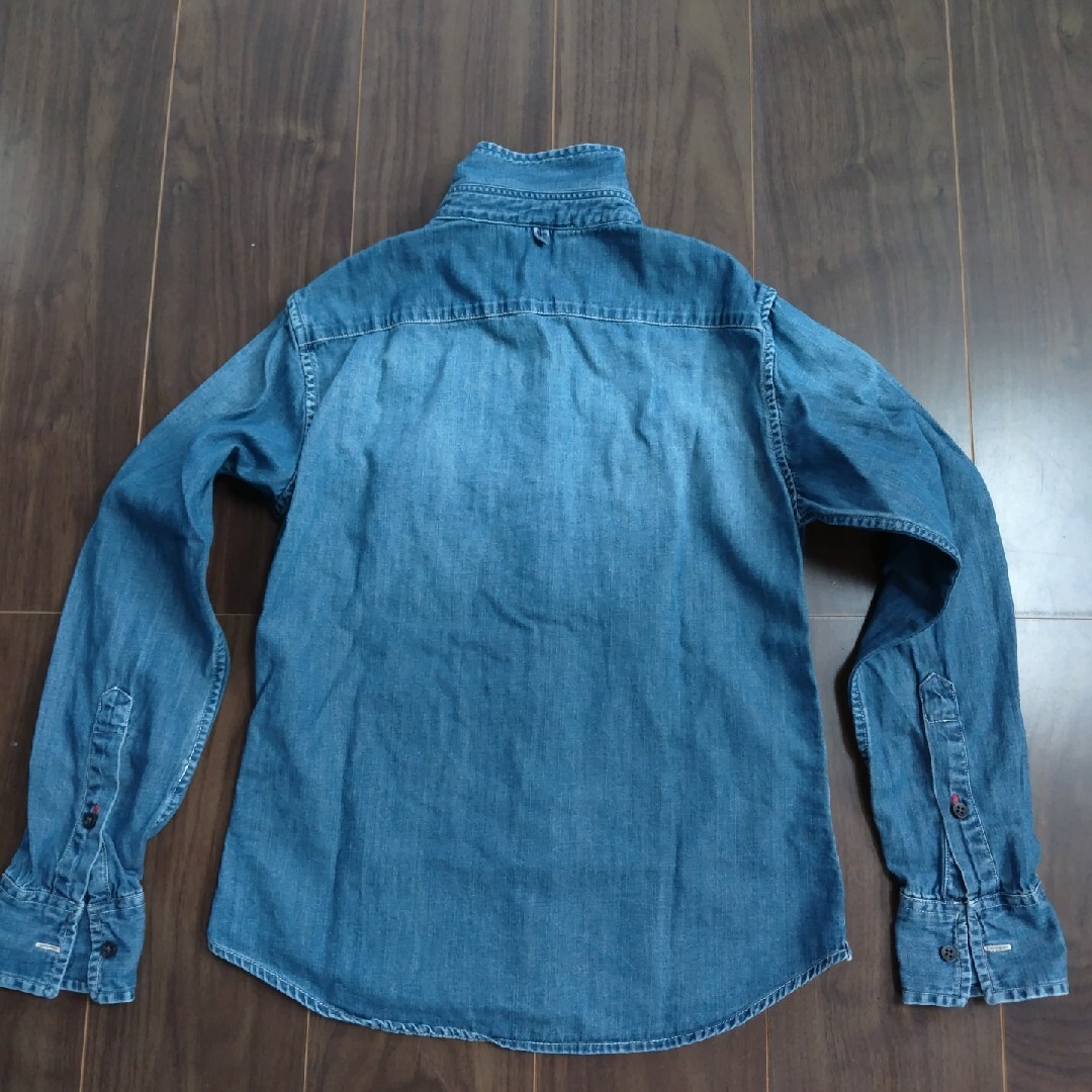 UNIQLO(ユニクロ)の【USED】イネス　コラボ　ユニクロ　デニムシャツ　Sサイズ レディースのトップス(シャツ/ブラウス(長袖/七分))の商品写真