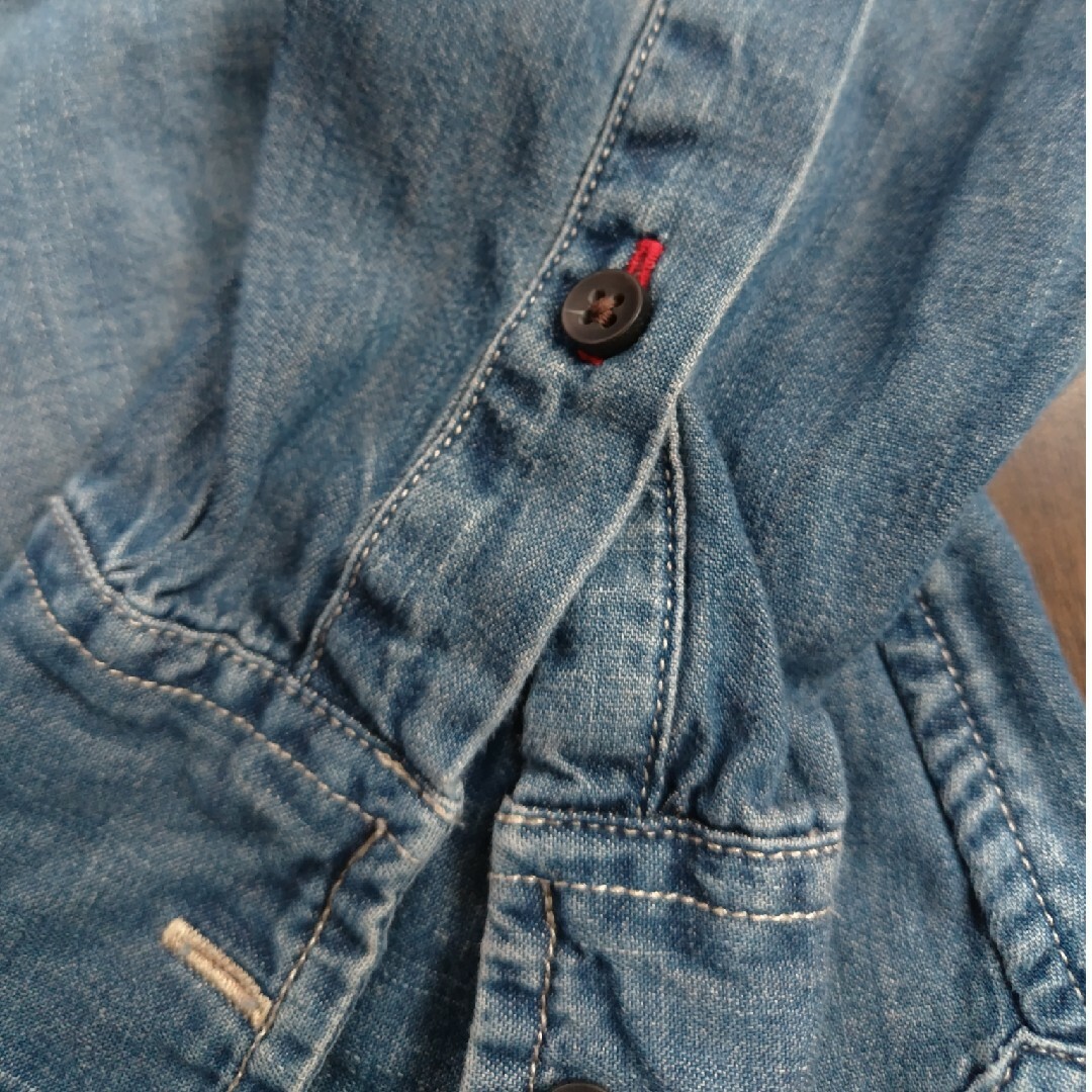 UNIQLO(ユニクロ)の【USED】イネス　コラボ　ユニクロ　デニムシャツ　Sサイズ レディースのトップス(シャツ/ブラウス(長袖/七分))の商品写真