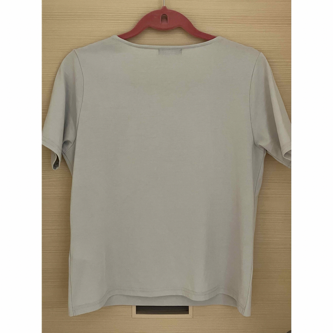 グレー　Tシャツ レディースのトップス(Tシャツ(半袖/袖なし))の商品写真