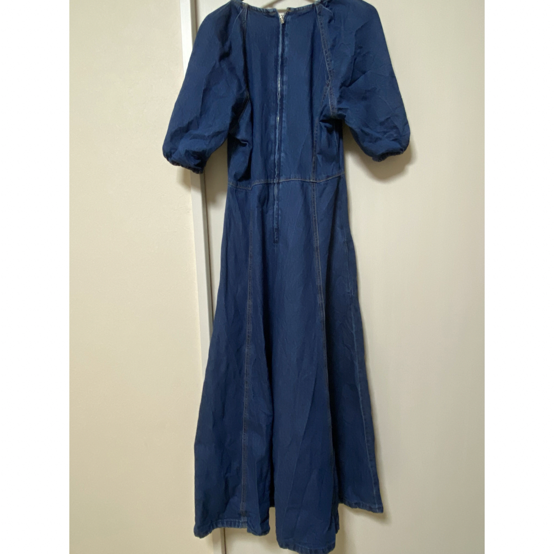 ZARA(ザラ)のZARA LONG DENIM DRESS レディースのワンピース(ロングワンピース/マキシワンピース)の商品写真