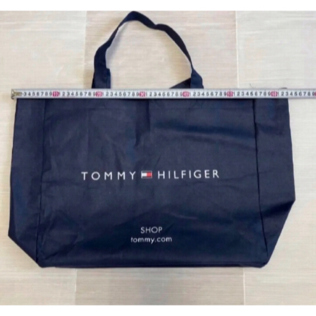 TOMMY HILFIGER(トミーヒルフィガー)の送料無料 TOMMY HILFIGER ロゴ入り 軽量トートバッグ レディースのバッグ(トートバッグ)の商品写真