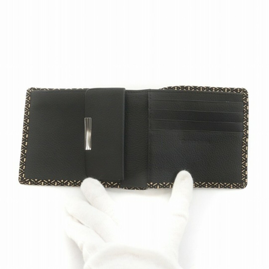 印傳屋 二つ折り財布 ミニ ウォレット 鹿革 レザー ひょうたん 総柄 黒 メンズのファッション小物(折り財布)の商品写真