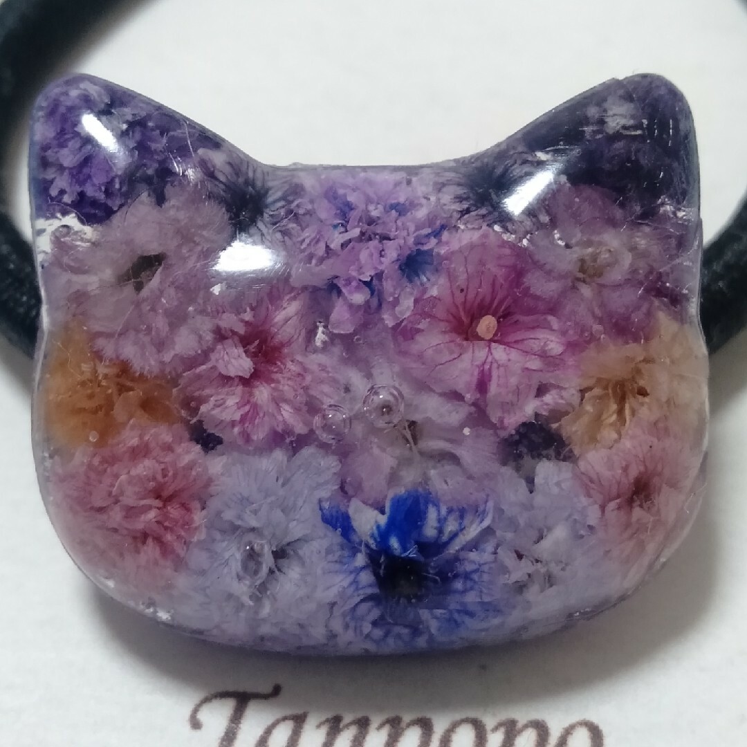 ヘアゴム ハンドメイド レジン★ 可愛い かすみ草 猫ちゃんฅ•ω•ฅ 紫色系④ ハンドメイドのアクセサリー(ヘアアクセサリー)の商品写真