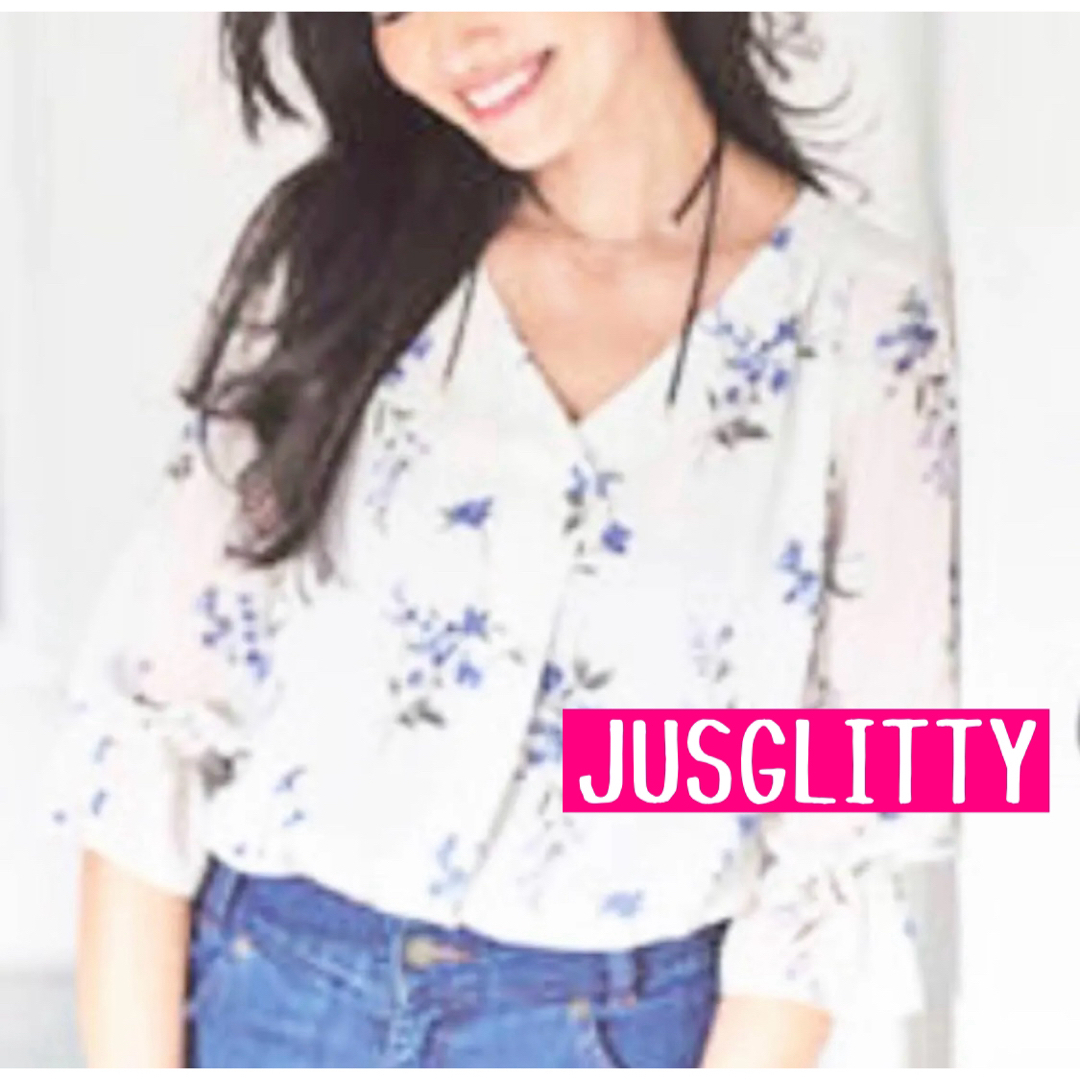 JUSGLITTY(ジャスグリッティー)のJUSGLITTY★花柄Vネックブラウス レディースのトップス(シャツ/ブラウス(長袖/七分))の商品写真