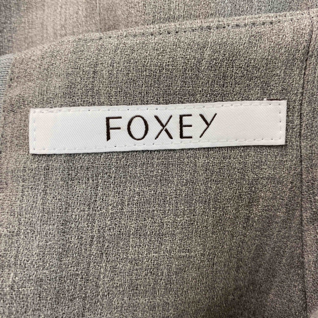 FOXEY(フォクシー)のFOXEY フォクシー レディース ひざ丈スカート　毛混　裏地　台形　グレー レディースのスカート(ひざ丈スカート)の商品写真