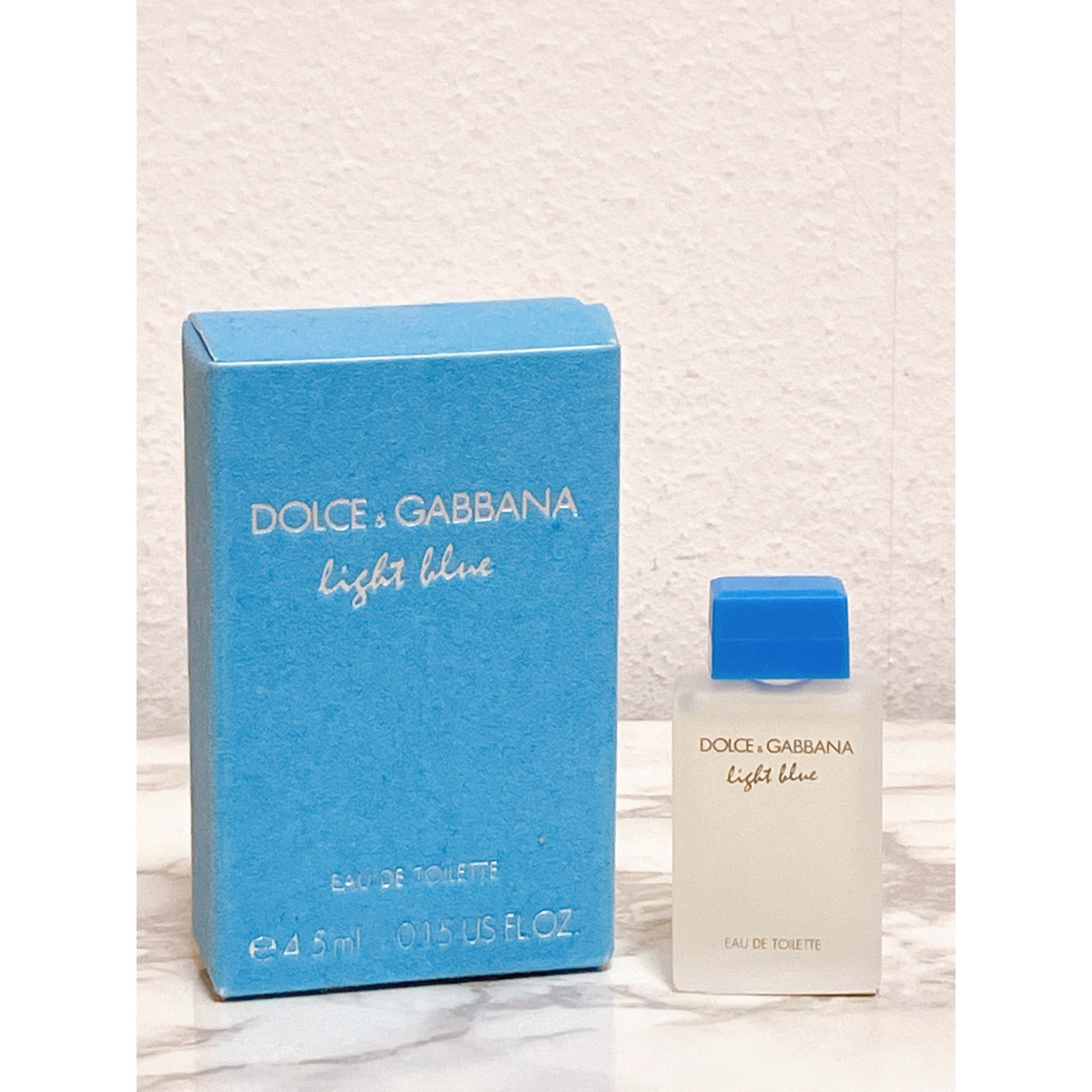 DOLCE&GABBANA(ドルチェアンドガッバーナ)の美品　ドルチェ&ガッバーナ　ライトブルー　オードトワレ　4.5ml  香水 コスメ/美容の香水(ユニセックス)の商品写真