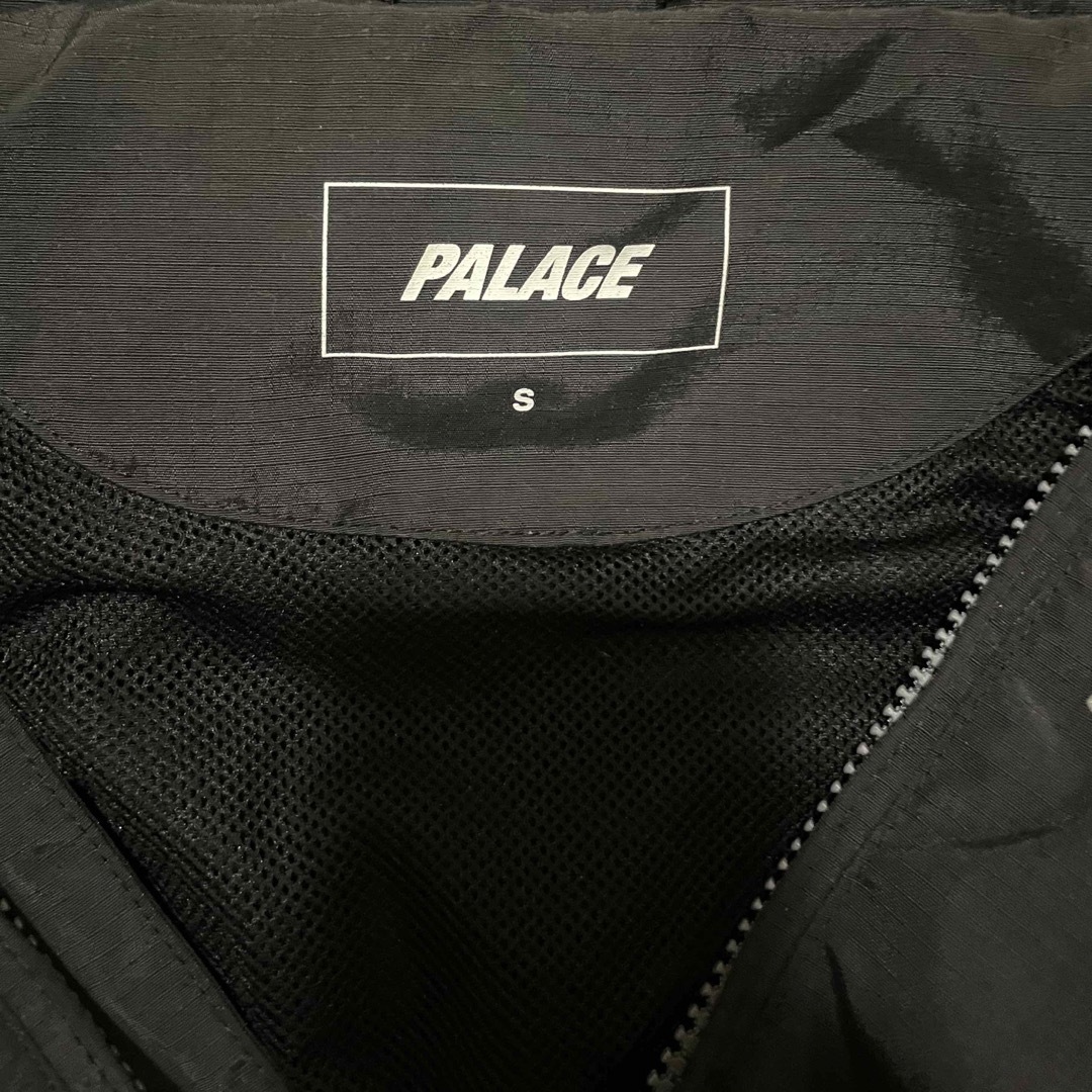 PALACE(パレス)のPalace Skateboards 24SPRING ARC SHELL JK メンズのジャケット/アウター(マウンテンパーカー)の商品写真