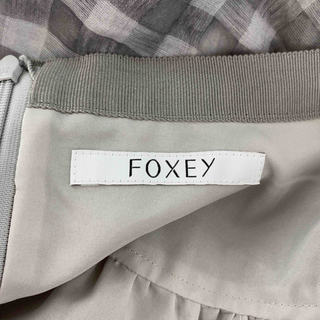 FOXEY NEW YORK(フォクシーニューヨーク)のFOXEY （NEWYORK） フォクシーニューヨーク グレー ギンガムチェック モノトーン レディース ミニスカート レディースのスカート(ミニスカート)の商品写真