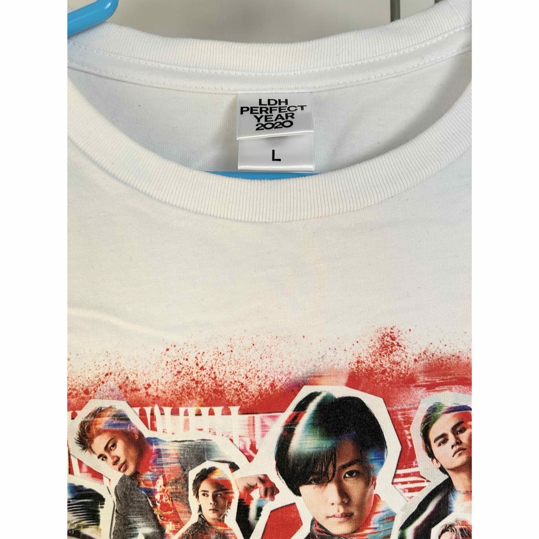 THE RAMPAGE(ザランページ)のTHE RAMPAGE フォトTシャツ Lサイズ エンタメ/ホビーのタレントグッズ(ミュージシャン)の商品写真