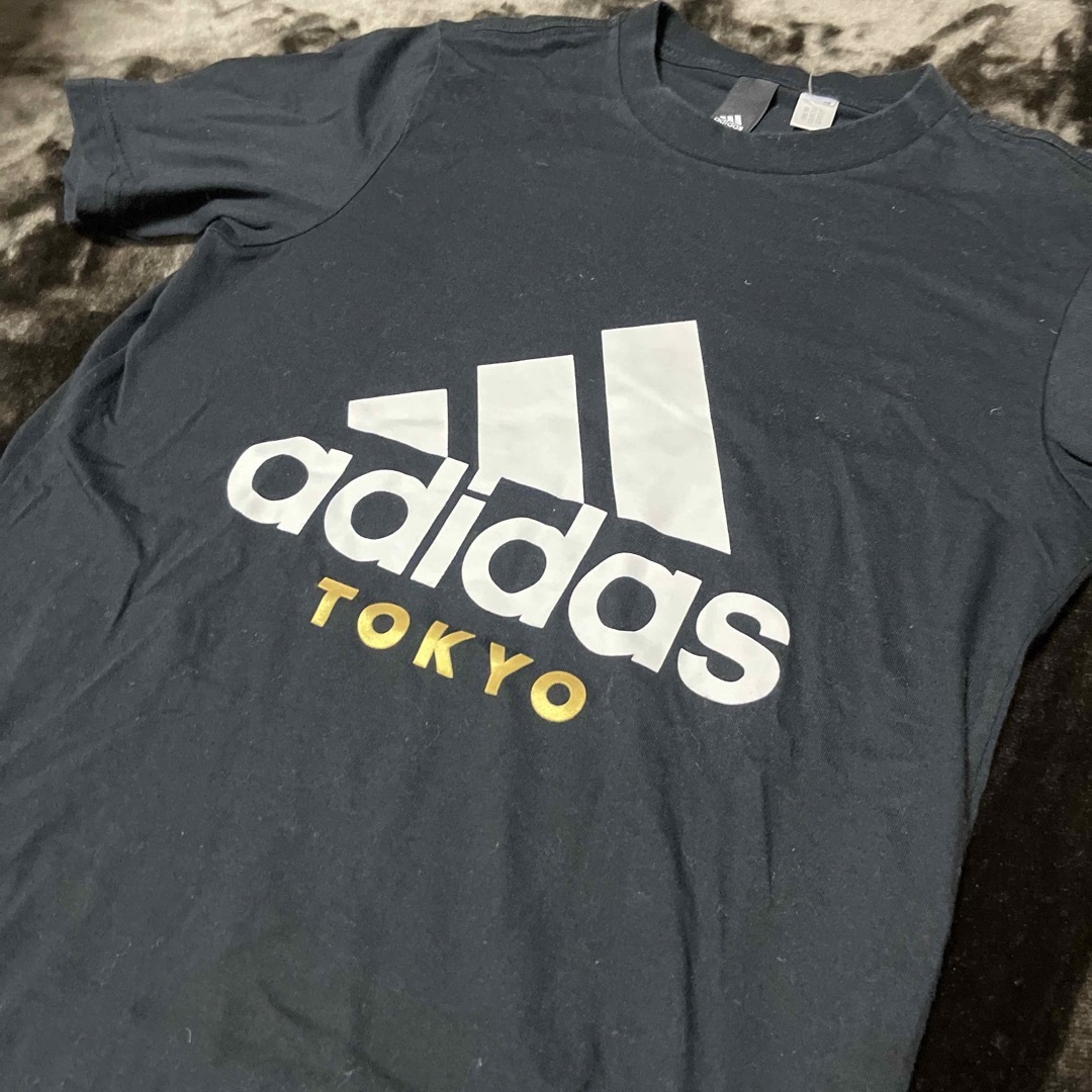 adidas(アディダス)のadidas 黒Tシャツ　キッズ150 キッズ/ベビー/マタニティのキッズ服男の子用(90cm~)(Tシャツ/カットソー)の商品写真