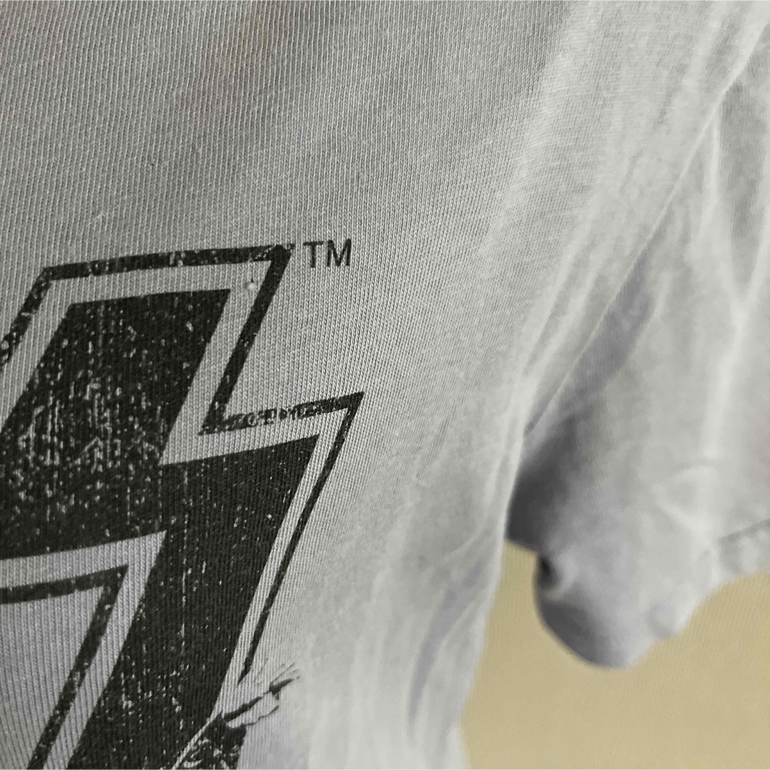 GU(ジーユー)のGUジーユー　kissプリント　半袖Tシャツ レディースのトップス(Tシャツ(半袖/袖なし))の商品写真