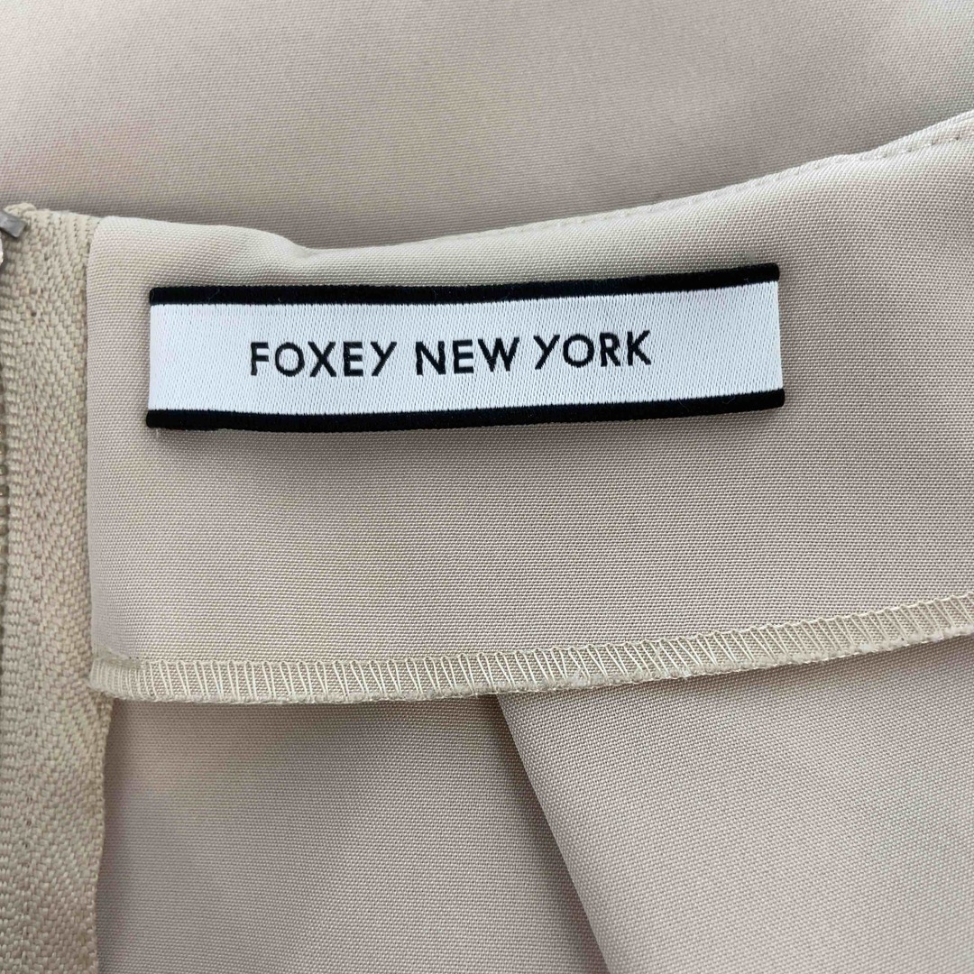 FOXEY （NEWYORK） フォクシーニューヨーク ベージュ系 フレアスカート 無地 レディース ひざ丈スカート レディースのスカート(ミニスカート)の商品写真
