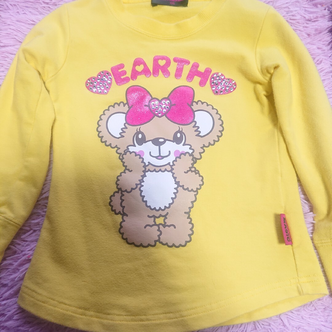 EARTHMAGIC(アースマジック)のアースマジック可愛い黄色の長トレーナー キッズ/ベビー/マタニティのキッズ服女の子用(90cm~)(Tシャツ/カットソー)の商品写真