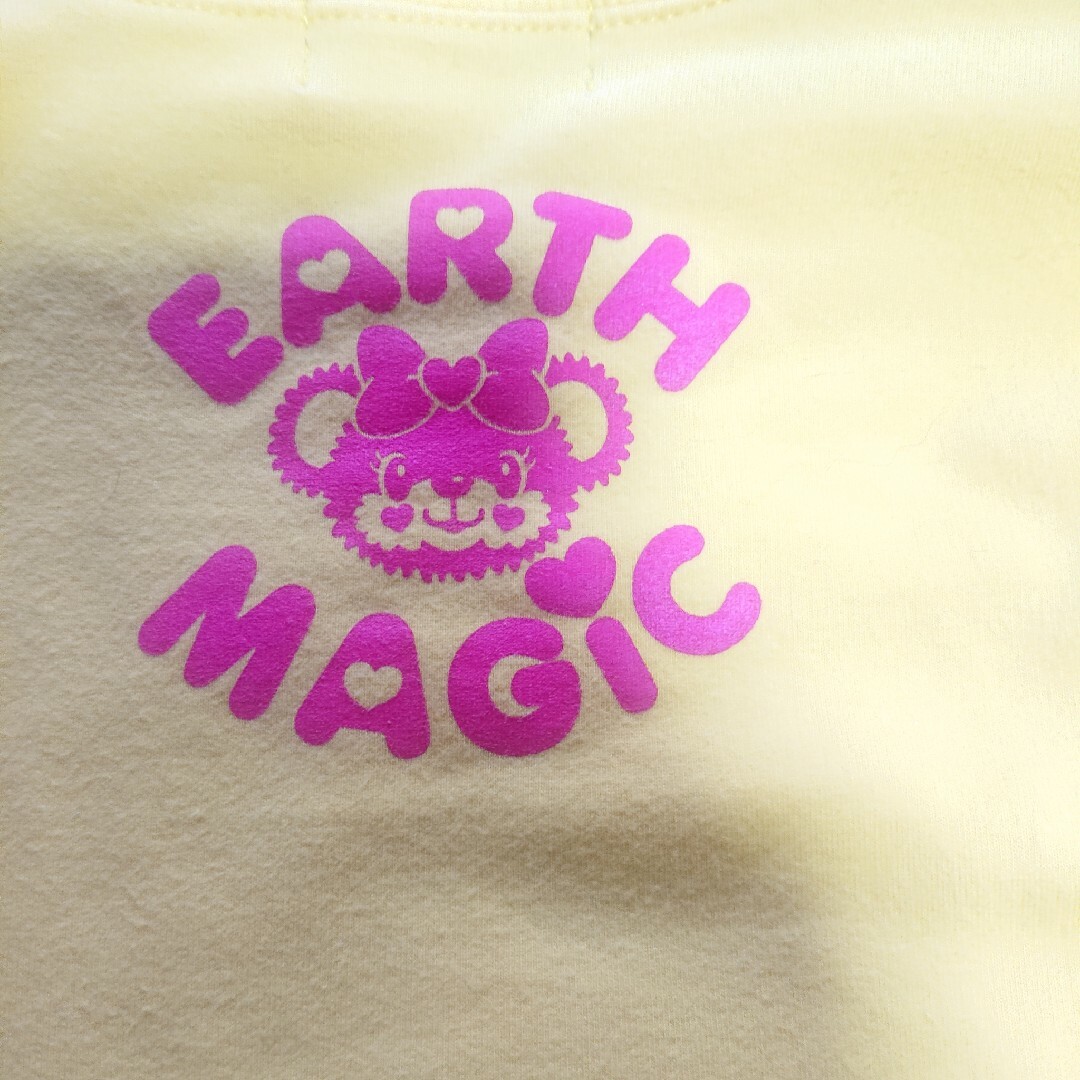 EARTHMAGIC(アースマジック)のアースマジック可愛い黄色の長トレーナー キッズ/ベビー/マタニティのキッズ服女の子用(90cm~)(Tシャツ/カットソー)の商品写真