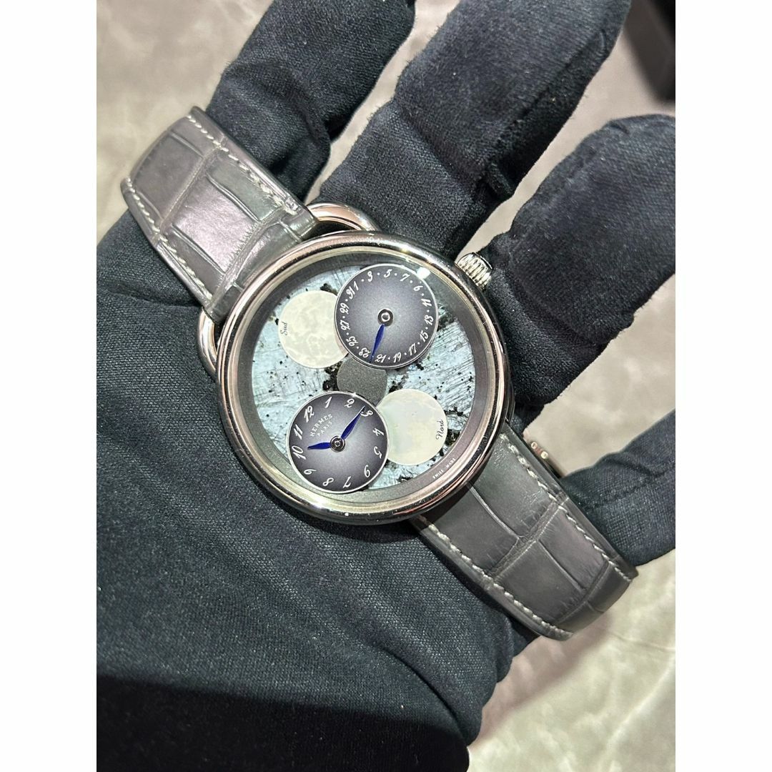 Hermes(エルメス)のHERMES(エルメス) アルソー ルゥール ドゥ ラ リュンヌ【2023年3月 メンズの時計(腕時計(アナログ))の商品写真